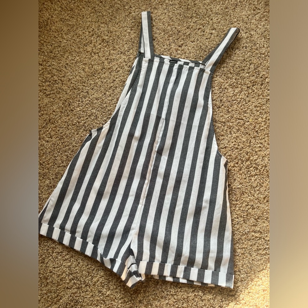 SHEIN bib romper, XS, NWOT